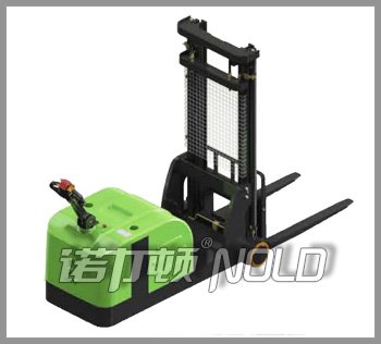 LES10平衡重式電動(dòng)叉